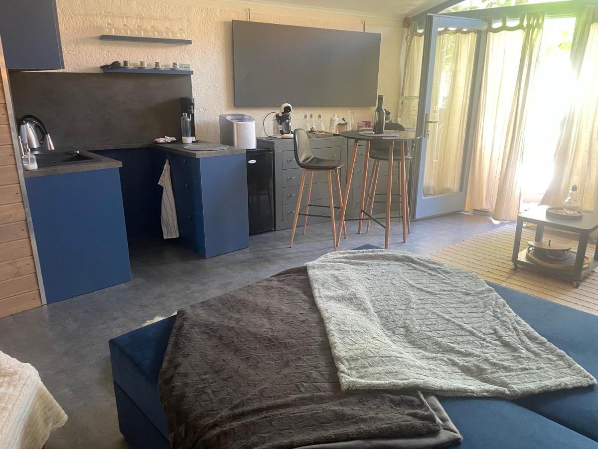 Monpe Apartmanik S Atmosferou Komárno エクステリア 写真