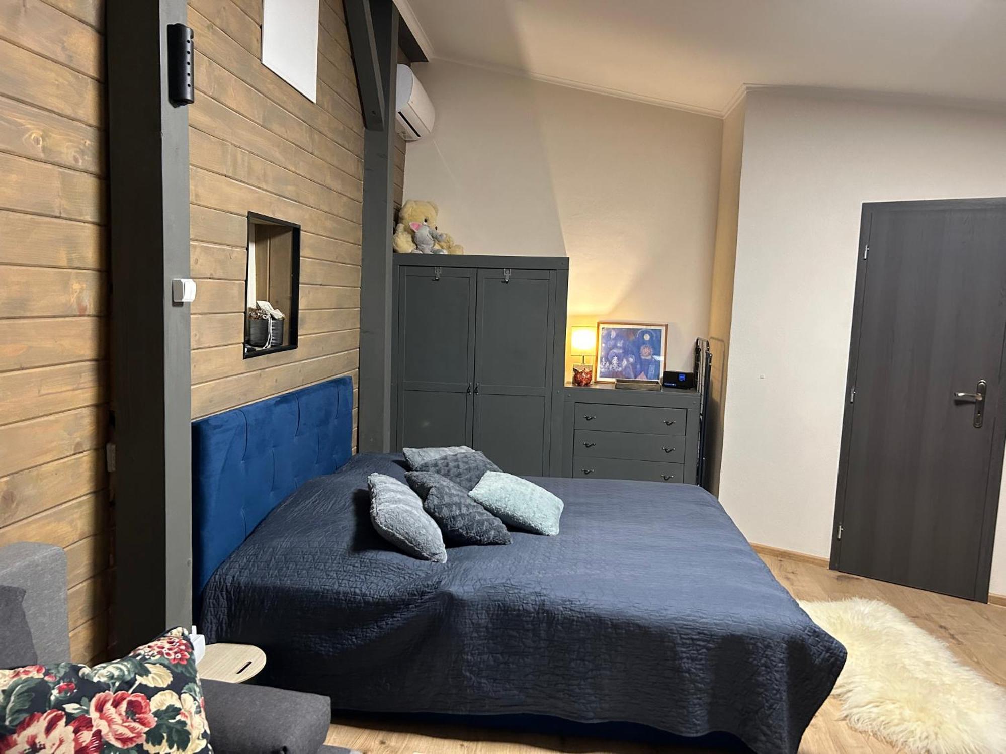 Monpe Apartmanik S Atmosferou Komárno エクステリア 写真